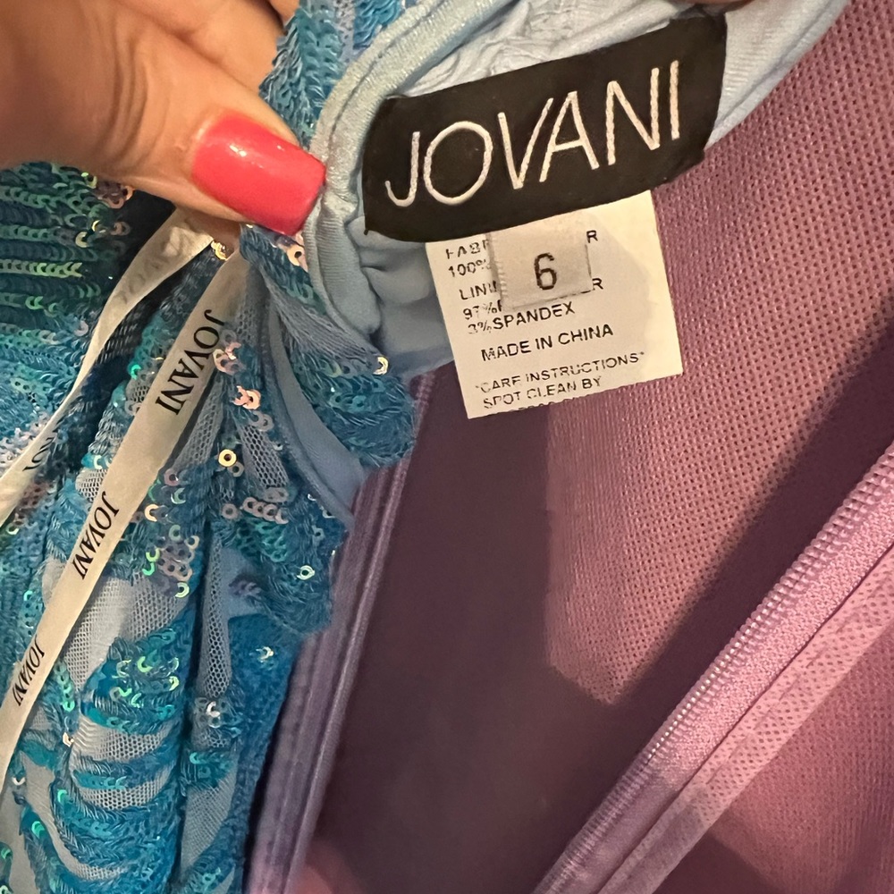 BEAUTIFUL Jovani dress-worn ONCE - Picture 4 of 8